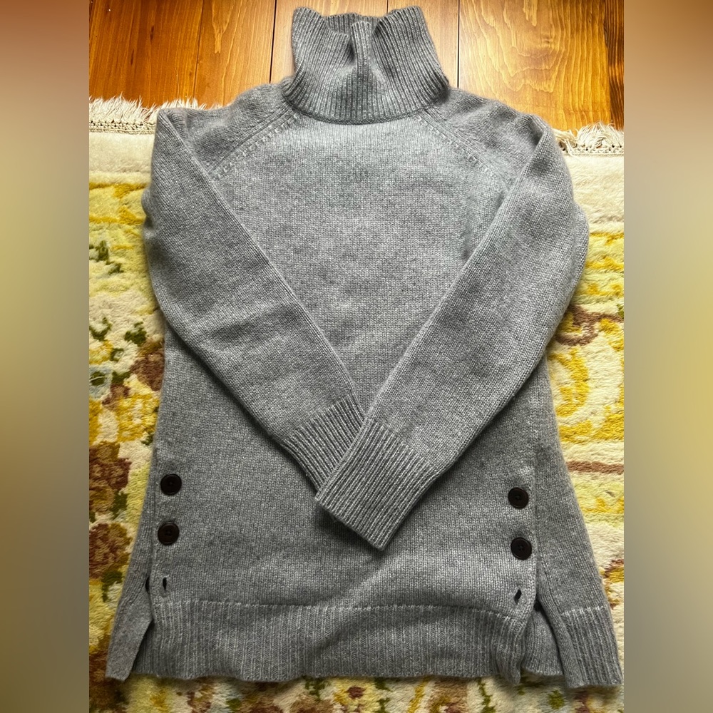 Garnet hill cashmere sweater turtleneck